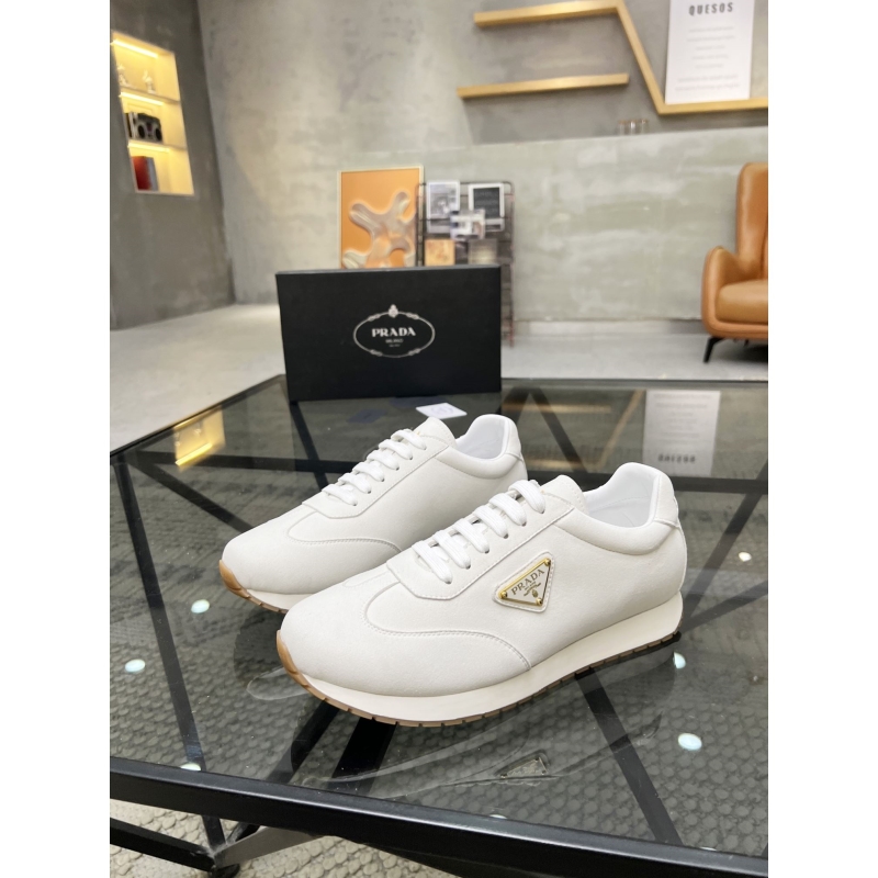 Pra*a casual shoes